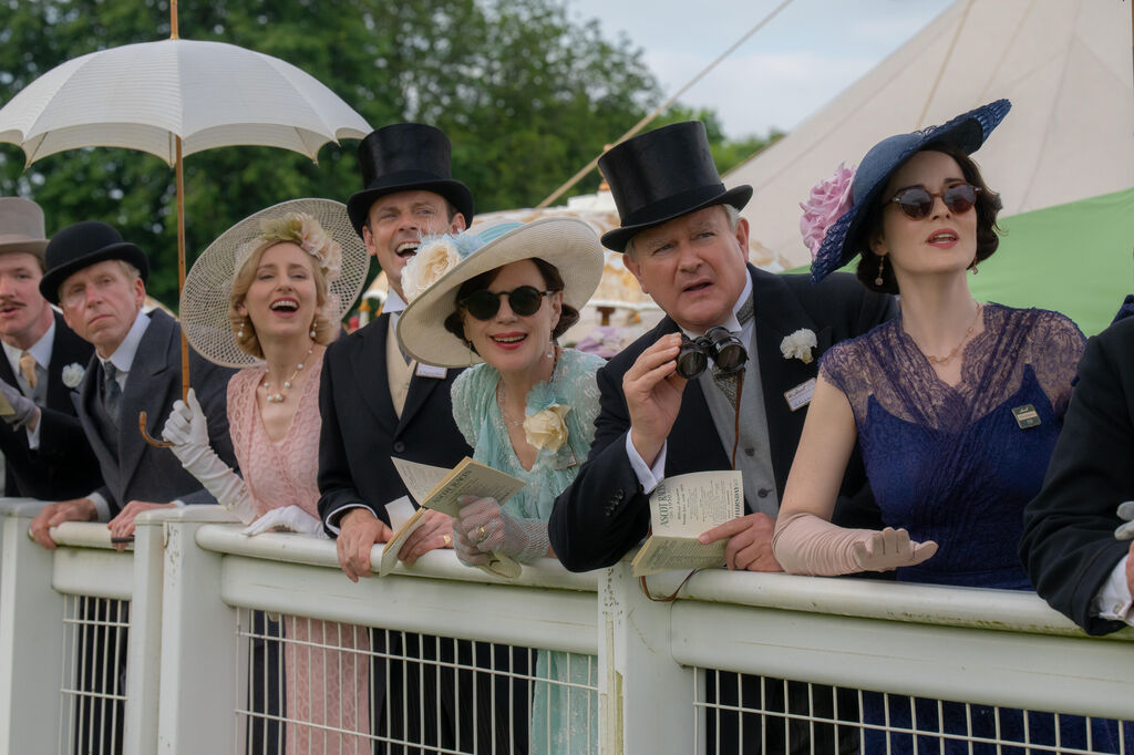 Downton Abbey: The Grand Finale - met thee en taart